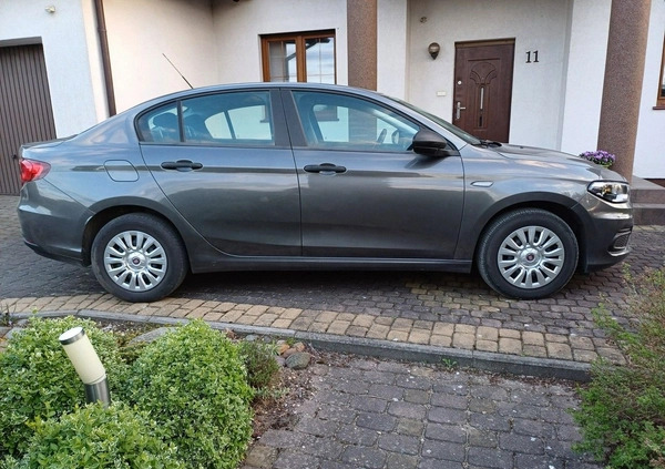 Fiat Tipo cena 33210 przebieg: 188000, rok produkcji 2019 z Zakliczyn małe 106